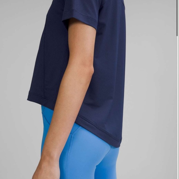 WANT GONE! Lululemon Tough Training Crewneck in Night Sea - Picture 2 of 5